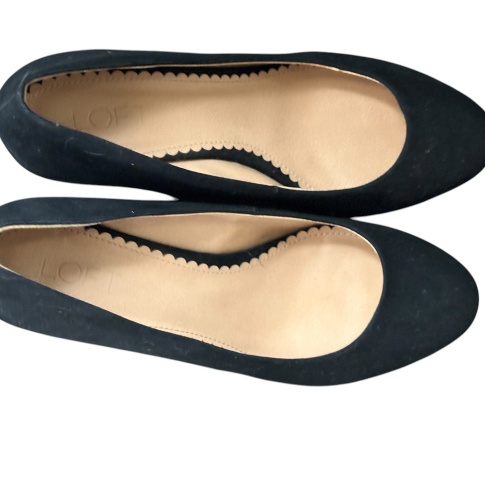 LOFT Black Wedge Heels with Suede Texture and Elastic Trim